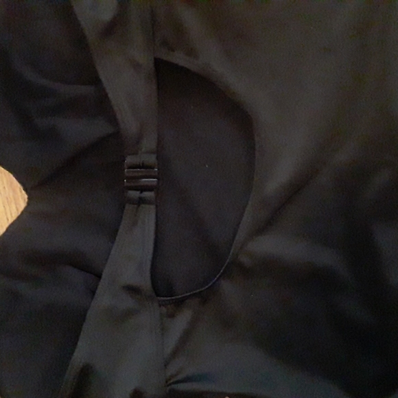 NWOT Ladies Swimsuit - Picture 3 of 4